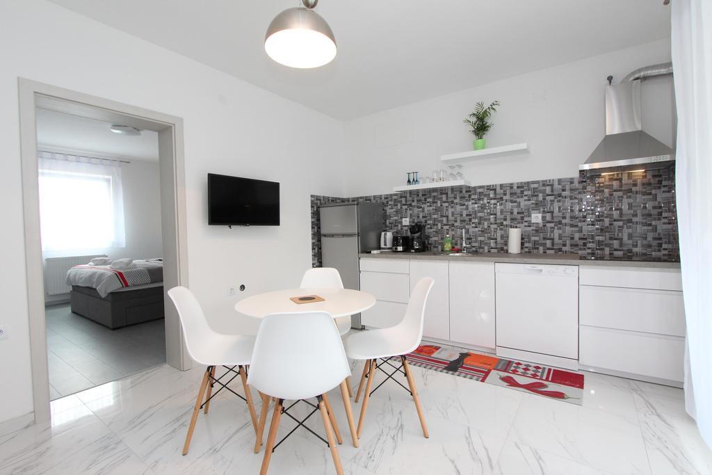 Apartment Karlo 1 *